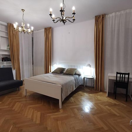 Cozy Spacious Apartment With Balcony Cracovia Exterior foto