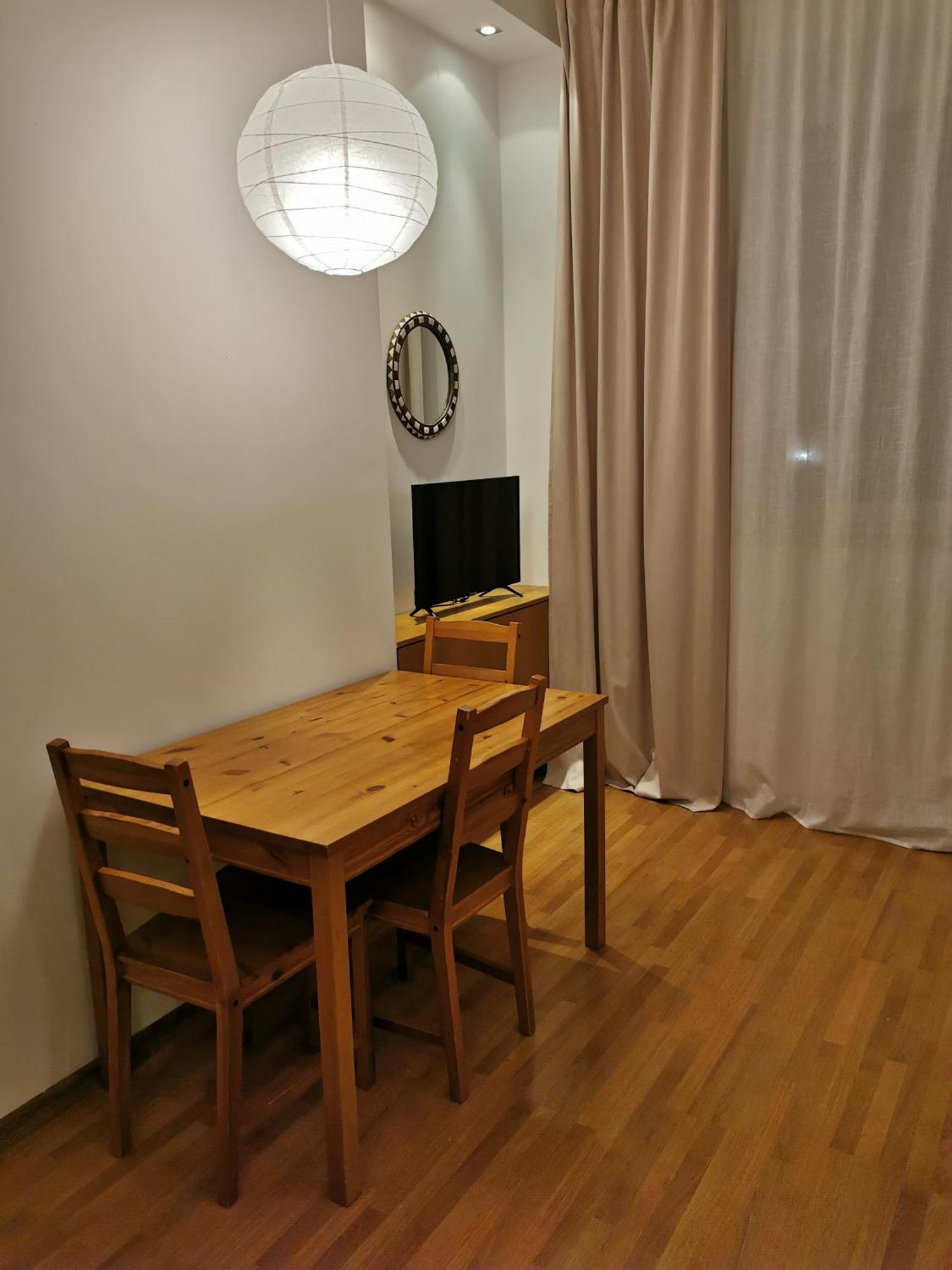 Cozy Spacious Apartment With Balcony Cracovia Exterior foto