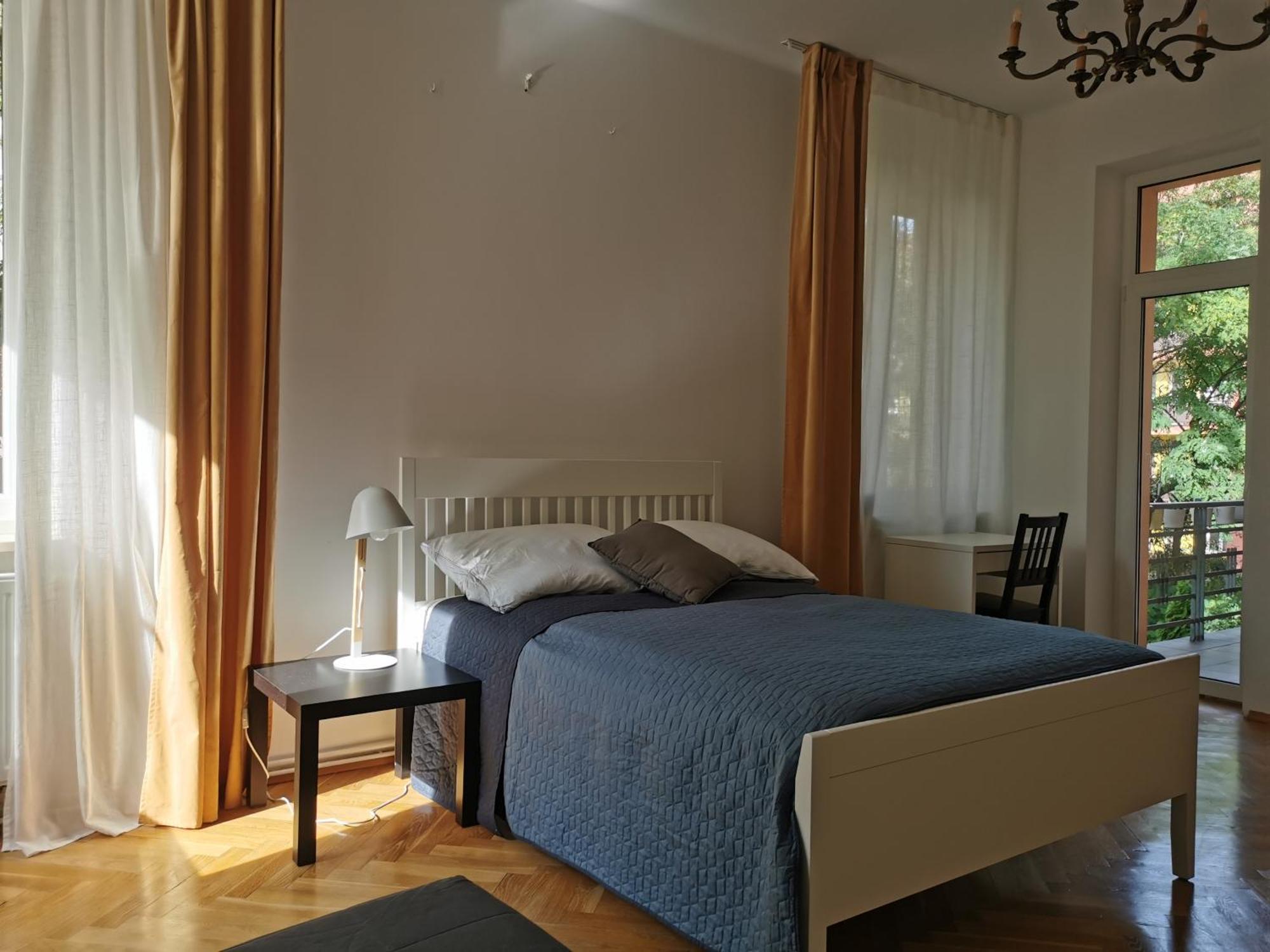 Cozy Spacious Apartment With Balcony Cracovia Exterior foto